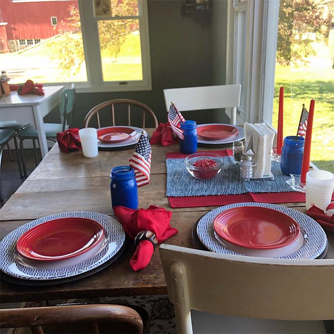 Nappanee Farmhouse Inn