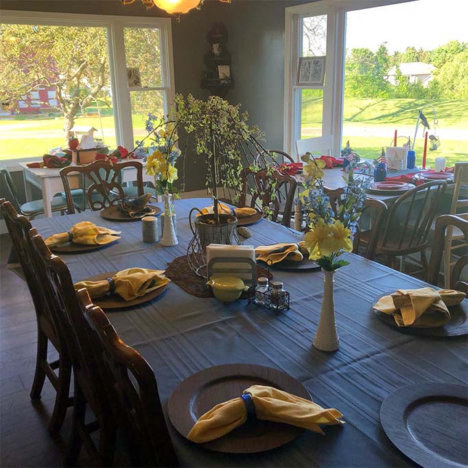 Nappanee Farmhouse Inn