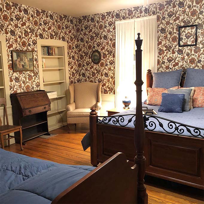 Nappanee Farmhouse Inn