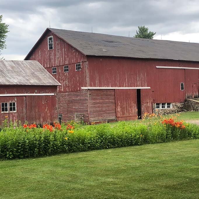 Nappanee Farmhouse Inn
