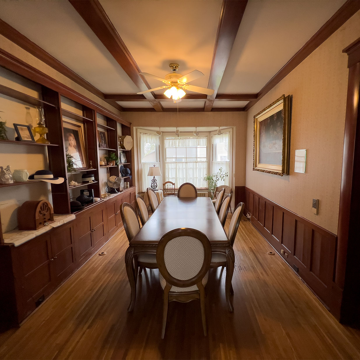 Market St. Manor room