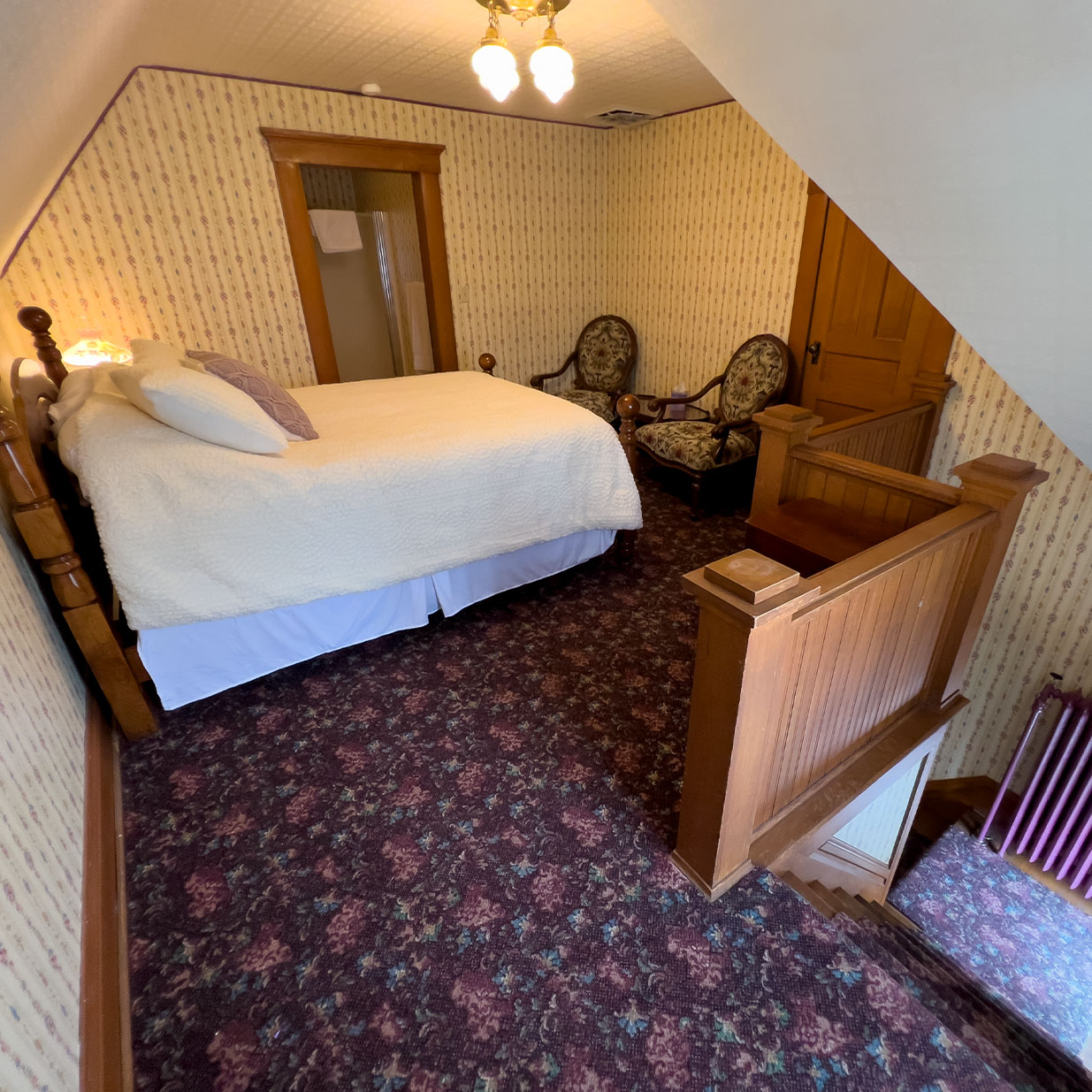 Market St. Manor room